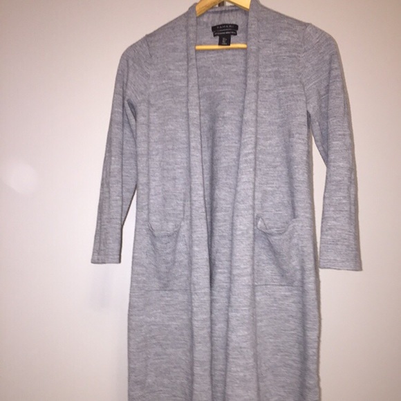 Tahari Sweaters - Tahari gray cardigan